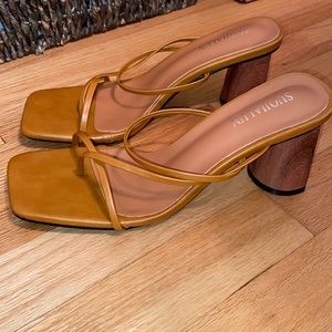 Brand new strappy wooden chunky heel slide sandal